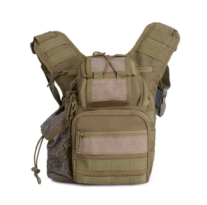 DFC01 10L Sac à bandoulière tactique en daim imperméable avec système Molle pour appareil photo, pochettes d'épaule en camouflage - Product Image 1