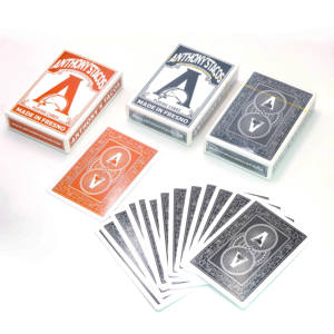 Logo personnalisable de haute qualité allemand 310gsm cartes à jouer à noyau noir clair couleur pour les jeux de <span class=keywords><strong>poker</strong></span> lisses - Product Image 1