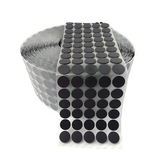 منتج مطاطي مرن من 3M بومبون، لفة مطاطية SJ5808 باللون الأسود - Product Image 1