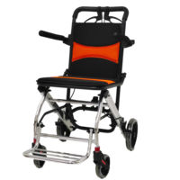 Kursi Roda Lipat Manual Aluminium dengan Ransel Desain Portabel Disetujui Maskapai Penerbangan untuk Lansia dan Penyandang Disabilitas Kapasitas 150KG