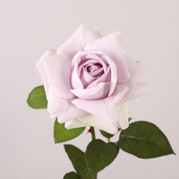 Großhandel Hochzeits-Kunstrosen Weiche Latex Rote Blumen Seiden-Einzelstiel-Rosen Feuchtigkeitsspendende Realistische Künstliche Rosen