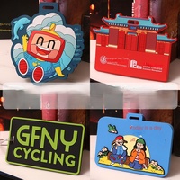 Étiquettes de bagages en PVC personnalisées, porte-cartes souples en PVC silicone, badges professionnels, personnalisation spécifique pour les bus, cartes d'embarquement imprimées avec logo