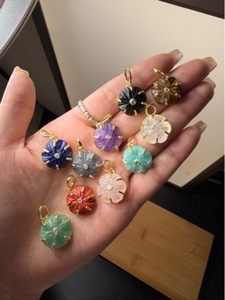 Collier exquis en cuivre de style punk, orné de fleurs en pierres précieuses colorées en 3D, idéal pour les filles avec une jupe - Product Image 5