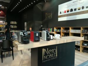 Mousseur à <span class=keywords><strong>lait</strong></span> électrique <span class=keywords><strong>professionnel</strong></span> avec boîtier SS <span class=keywords><strong>Machine</strong></span> à <span class=keywords><strong>mousse</strong></span> à usage domestique pour mélangeur <span class=keywords><strong>de</strong></span> <span class=keywords><strong>lait</strong></span> automatique au chocolat Cappuccino Latte - Product Image 5