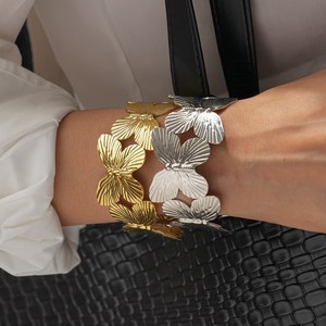 2025 NEW Wholesale Women Wide Gold Plated Texture Chunky <b>Bangle</b> <b>Bracelet</b> Women Gold Metal Butterfly Open Cuff <b>Bangle</b> <b>Bracelet</b> - Product Image 3