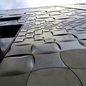 Panneau de mur-rideau en aluminium résistant aux intempéries, taille et couleur personnalisées - Product Image 1