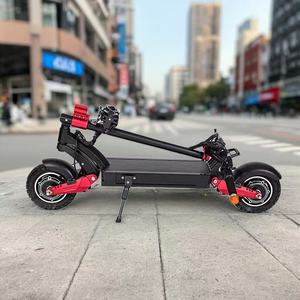 Superpower OEM ODM 60KM E-Scooter 65 km/h 2000W Dual Motor Violent Power con aleación de aluminio y batería de litio Carga máxima 100kg - Product Image 6