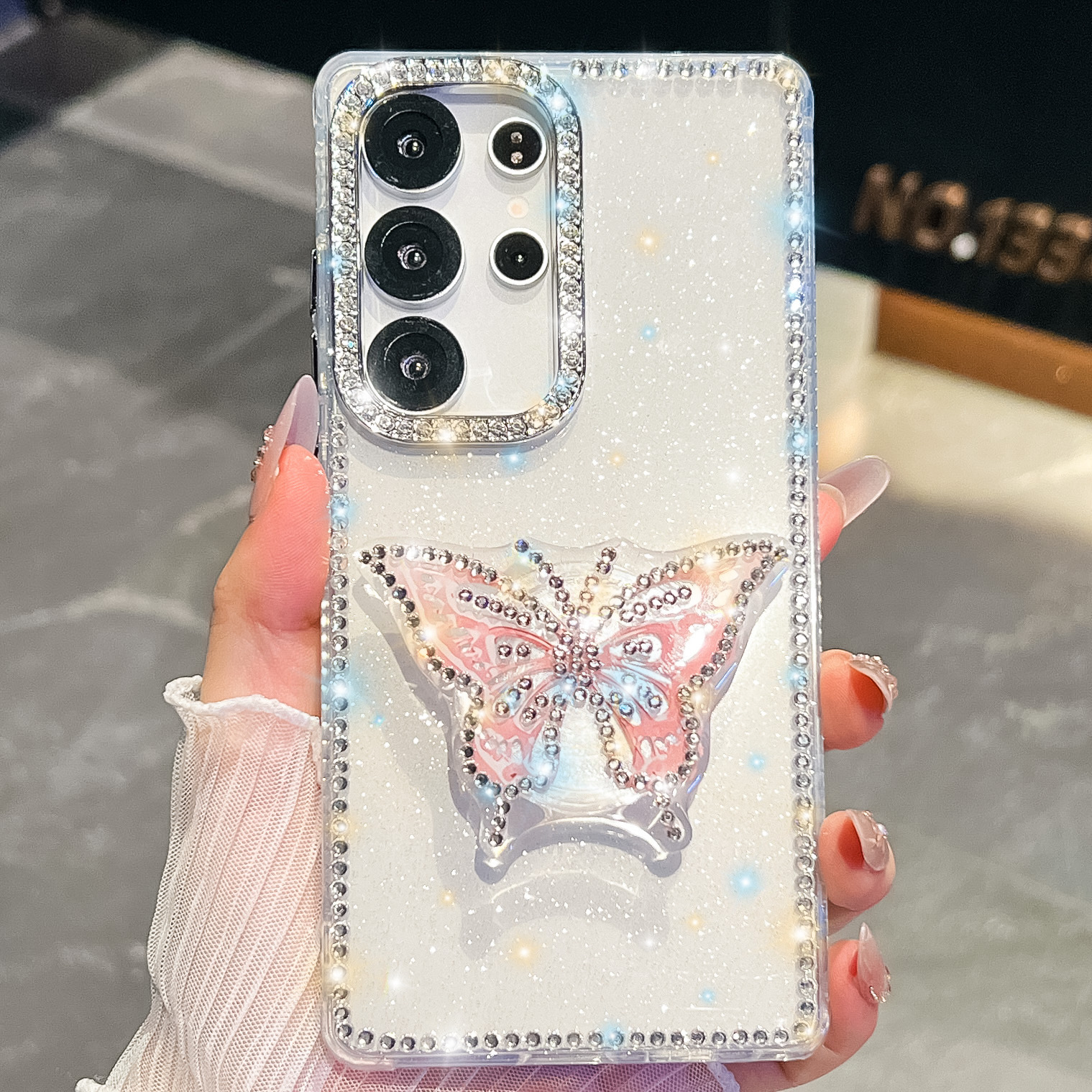 Supporto a farfalla con diamante trasparente glitterato