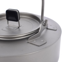 Bouilloire en titane 600 ml avec poignée en fil de titane et manchon anti-brûlure en silicone, ustensile de cuisson ultraléger pour le camping