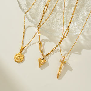 Myneck caliente nueva <span class=keywords><strong>fuente</strong></span> de joyería de moda 18k chapado en oro de acero inoxidable deslustre libre de moda Neo gótico sol colgante collar mujeres - Product Image 2