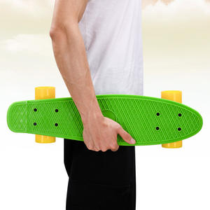 Autre planche à roulettes portable en plastique de 22 pouces en forme de bâtonnet de glace pour adulte, couleur vert-jaune, style tendance - Product Image 1