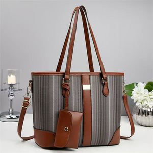 Bolsa de Mano Impermeable de Gran Capacidad para Mujer, Estilo Casual Acolchado, Bolso de Hombro Simple para Compras Diarias - Product Image 6