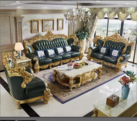 Meubles de salon anciens de luxe de style royal français, canapé en cuir sculpté en bois massif, ensemble de canapés en bois doré de style européen