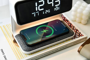 Veilleuse de chevet Station de recharge sans fil avec réveil <span class=keywords><strong>Lampe</strong></span> de lecture de table LED Chargeur sans fil pour enfants Réveil Lumière - Product Image 4