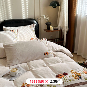 Juego de Ropa de Cama de Tela de Rizo con Bordado Floral, 4 Piezas, Doble Cara, Cálido para Invierno, Algodón de Fibra Larga - Product Image 2