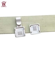 Porte-badge d'identification robuste en plastique avec boucle, couleur et taille personnalisables, sangle réglable
