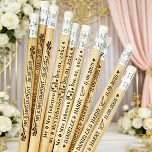 Recuerdos de Boda para Invitados al por Mayor - Lápices Personalizados con Nombre Grabado y Borrador, Recuerdos para Despedida de Soltera - Product Image 1