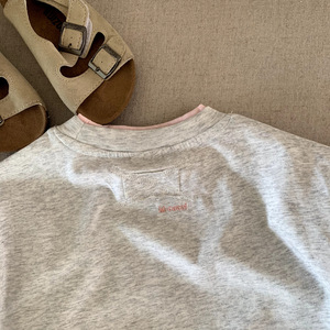 เสื้อยืดคอกลมแขนสั้นสำหรับเด็กผู้หญิงคอกลมสีสันสดใสฤดูร้อน - Product Image 3