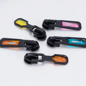 Cerniere di fantasia con logo personalizzato all'ingrosso - Product Image 6