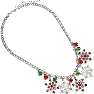 Collier de Noël avec pendentif flocon de neige en perles et strass étincelants colorés, ensemble collier ras-du-cou et boucles d'oreilles, bijoux Père Noël pour femme - Product Image 4