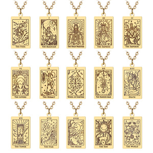 Collier pendentif carte de tarot pour femme en acier inoxydable plaqué or, serti clos, forme papillon, chaîne tendance, cadeau pour la vie quotidienne - Product Image 3