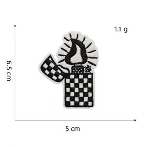 Nuevo Parche Termoadhesivo Bordado Serie Negra con Diseños de Perro, Gato, Torre, Sombrero, Coco, Árbol y Ballena para Decoración y Regalo - Product Image 3