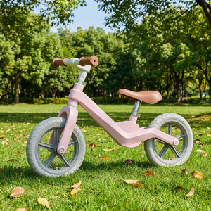 Bicicleta de Equilíbrio Infantil <span class=keywords><strong>Mini</strong></span> Leve de 2kg e 12 Polegadas com Freio e Rodas de Plástico, Selim Ajustável e Quadro de Fibra de Carbono - Product Image 1