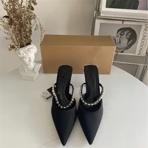 Sandalias feminina dernières femmes pantoufles à talons mode bout pointu cristal sans lacet pantoufles pour dames