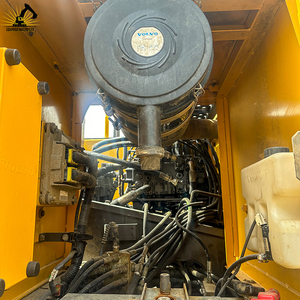 Excavatrice d'occasion Volvo EC220D, conception compacte et urbaine, gain de place, fonctionnement silencieux, poids opérationnel de 22 000 kg, 123 kW - Product Image 3