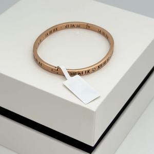 Étiquette antivol souple RFID 860-960 MHz pour bijoux (bagues, colliers, boucles d'oreilles) – Sécurité en magasin de détail - Product Image 5