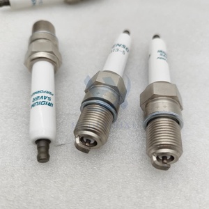 อะไหล่เครื่องจักรก่อสร้าง หัวเทียนเครื่องยนต์ GI3-5/067800-8440 ทดแทน GI3-1 GI3-3 GI3-5 คุณภาพเทียบเท่า OEM หัวเทียนเครื่องกำเนิดไฟฟ้า - Product Image 4