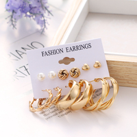 KISSWIFE Boucles d'oreilles tendance en métal torsadé avec perles, boucles d'oreilles créoles en résine léopard, boucles d'oreilles à clous papillon, ensemble de boucles d'oreilles