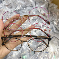 Liquidation : Monture de lunettes tendance en métal coloré, légère, en acier inoxydable, pour femmes et hommes, de luxe