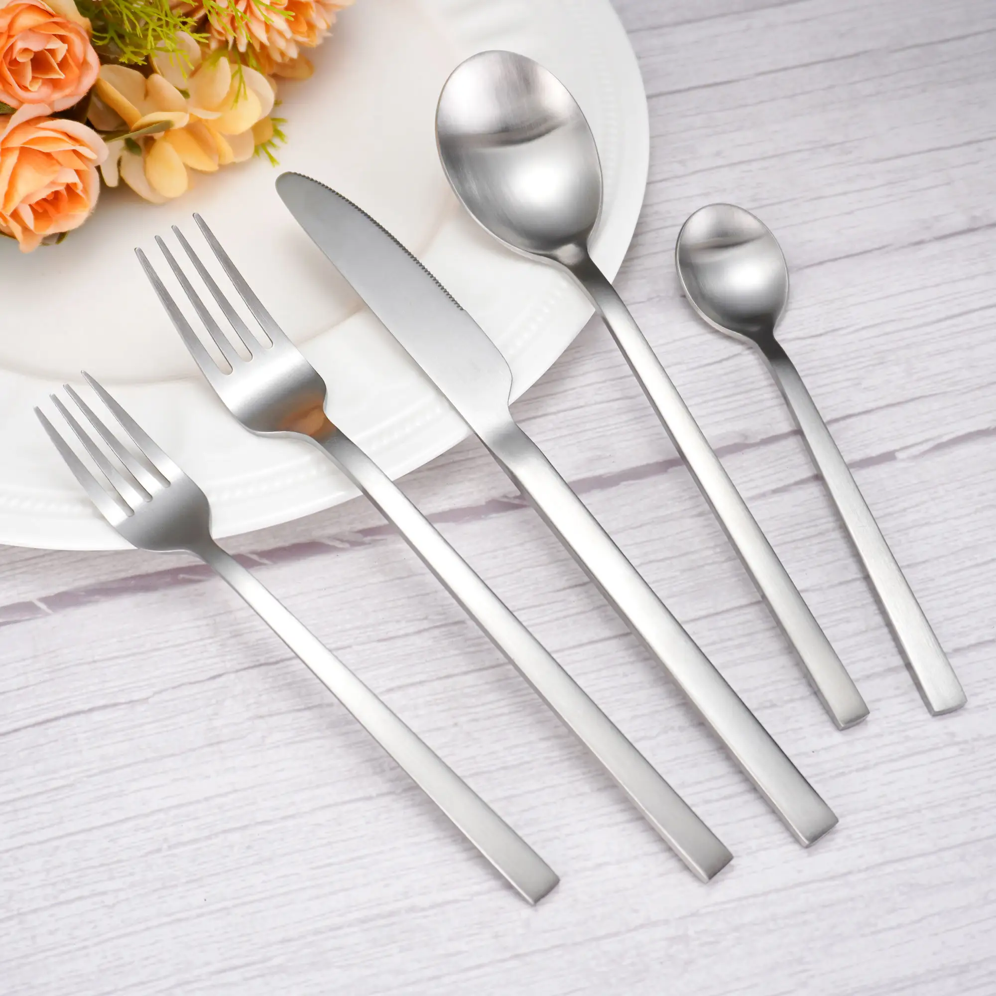 Wholesale Spoon Fork Knife Silver Cutlery Set Luxury High Quality Stainless Steel Flatware Set For Wedding