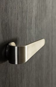 Manija de puerta de calidad 100% para exportación con diseño moderno, hecha a mano con metal artesanal, a la venta por exportadores indios. - Product Image 3