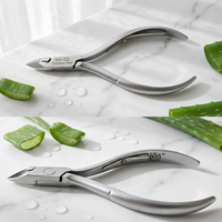 Pince à cuticules professionnelle en acier inoxydable pour ongles des pieds et des mains, coupe-cuticules robuste et tranchant, boîte de manucure
