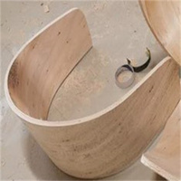 Service de fabrication sur mesure par usinage CNC pour pièces courbées en bois de noyer noir, destinées à l'usinage d'équipements industriels