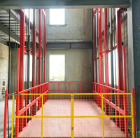 Plateforme élévatrice verticale hydraulique sur rail de guidage sur mesure pour le levage de marchandises industrielles
