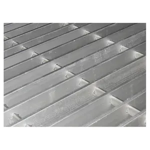 Industrial Swaged Serrated Aluminum Floor Grating