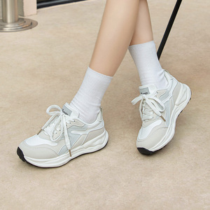 Nuevo modelo de zapatillas Air-Gun para la temporada 2026 con suela gruesa, ideales para actividades casuales y deportivas, y altamente versátiles. - Product Image 2