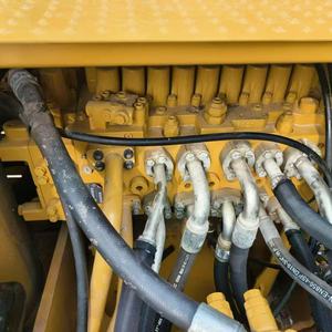 Excavatrice sur chenilles hydraulique d'occasion CAT 320GC, modèle 2024, capacité de godet 1,0 m³, moteur inclus, bon état - Product Image 6