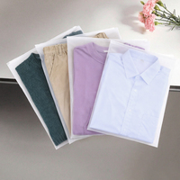 Sacs à fermeture éclair en PE avec logo personnalisé de la marque YF, en matériaux recyclés, imperméables, imprimés en sérigraphie givrée, pour vêtements, chaussures, chaussettes, fourrures