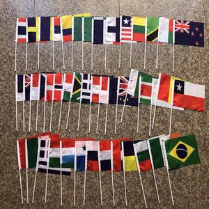 Mini drapeaux à agiter à la main avec manche en plastique, logo personnalisé imprimé, petits drapeaux promotionnels personnalisés pour événements et défilés - Product Image 3