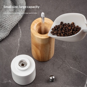 Moulin à sel et à poivre manuel en bois, ensemble de moulins à sel et à poivre en bois pour la cuisine - Product Image 3