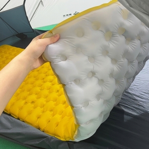 Matelas pneumatique gonflable jaune avec chambre à air en TPU, lit d'air portable pliable en nylon pour le camping, l'intérieur et l'extérieur - Product Image 3