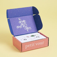 Boîtes d'expédition en carton ondulé personnalisées, écologiques, en matériaux recyclés, avec doublure en mousse pour vêtements, chaussettes, emballages cosmétiques