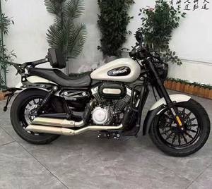 Motocicleta Benda <span class=keywords><strong>Chinchilla</strong></span> 300, 300cc, Bicilíndrica en V, Refrigeración Líquida, Inyección Electrónica, Frenos ABS, Transmisión por Correa, Estilo Retro Cruiser, Asiento Bajo - Product Image 1