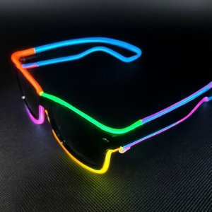 Kabellose LED-Leuchtbrille Leuchtet im Dunkeln Neon-Rave Erwachsenen-Plastikbrille mit Kabel für Halloween-Party EDM Weihnachten - Product Image 3