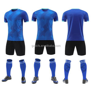 Conjunto <span class=keywords><strong>de</strong></span> Uniforme <span class=keywords><strong>de</strong></span> Fútbol Personalizado 26, para Adultos, Entrenamiento Deportivo en Equipo, Competición Profesional, Servicio OEM, Jersey <span class=keywords><strong>de</strong></span> Cuello Redondo y Manga Corta - Product Image 2