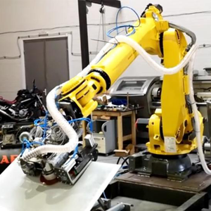 Robot de palettisation industriel FANUC R-2000iC/165R haute précision, charge utile 165 kg, avec ventouse à vide - Product Image 6